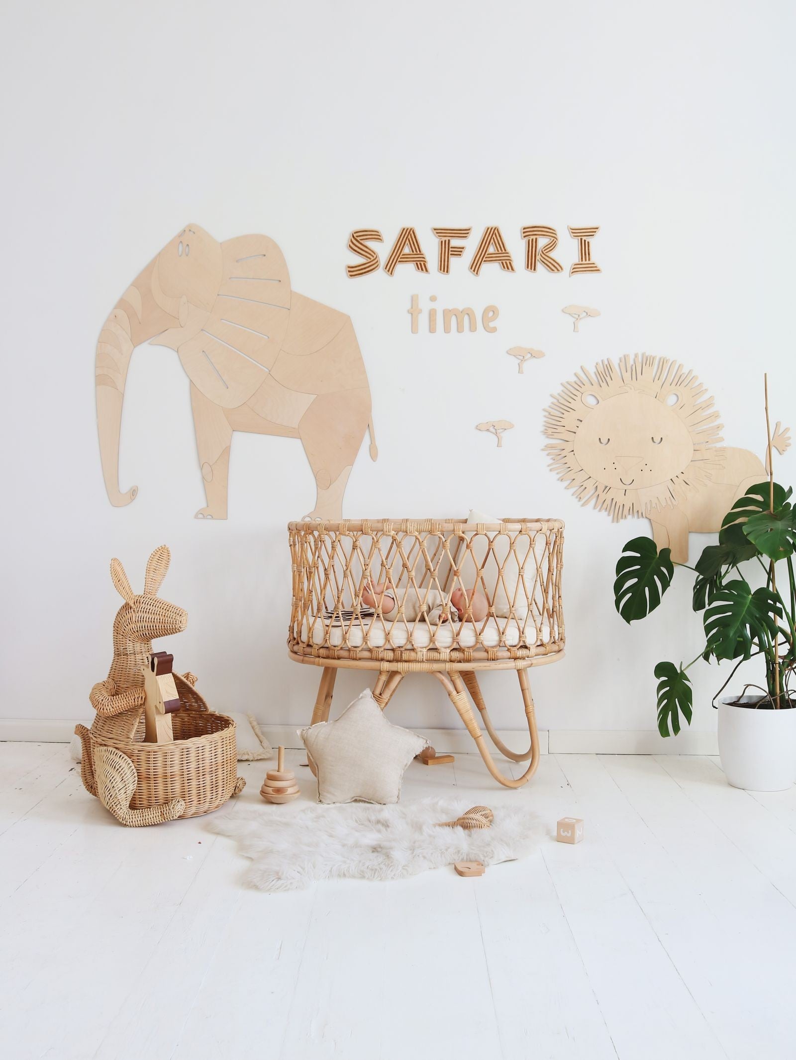 Safari Elephant – Wooden Wall Decoration - artizant.com