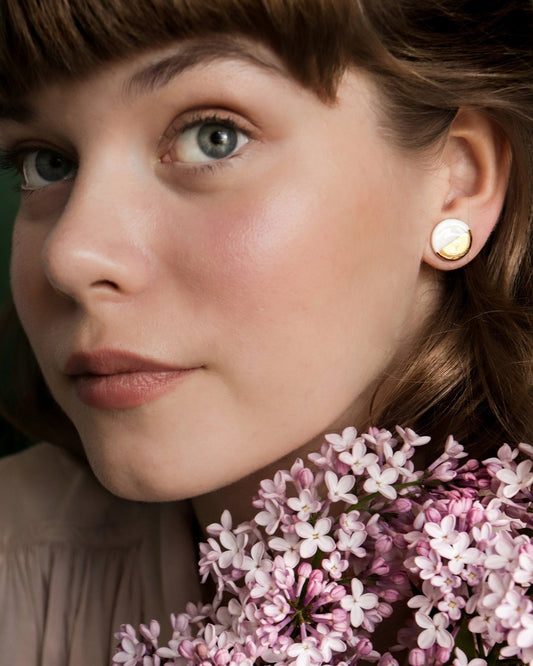 Boucles d’oreilles rondes en porcelaine 12mm - Rose et Or - artizant.com