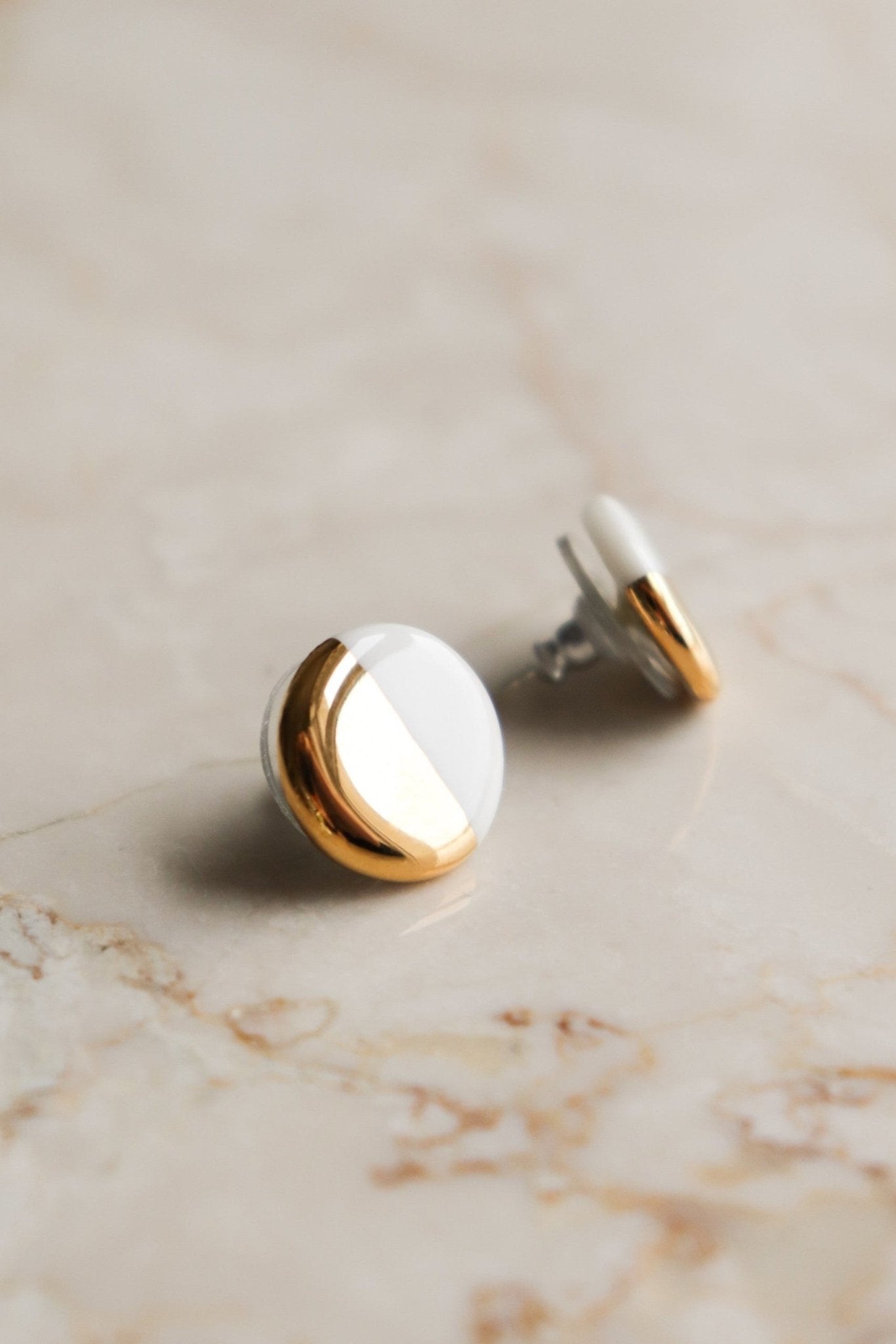 Boucles d'oreilles porcelaine - White and Gold - artizant.com